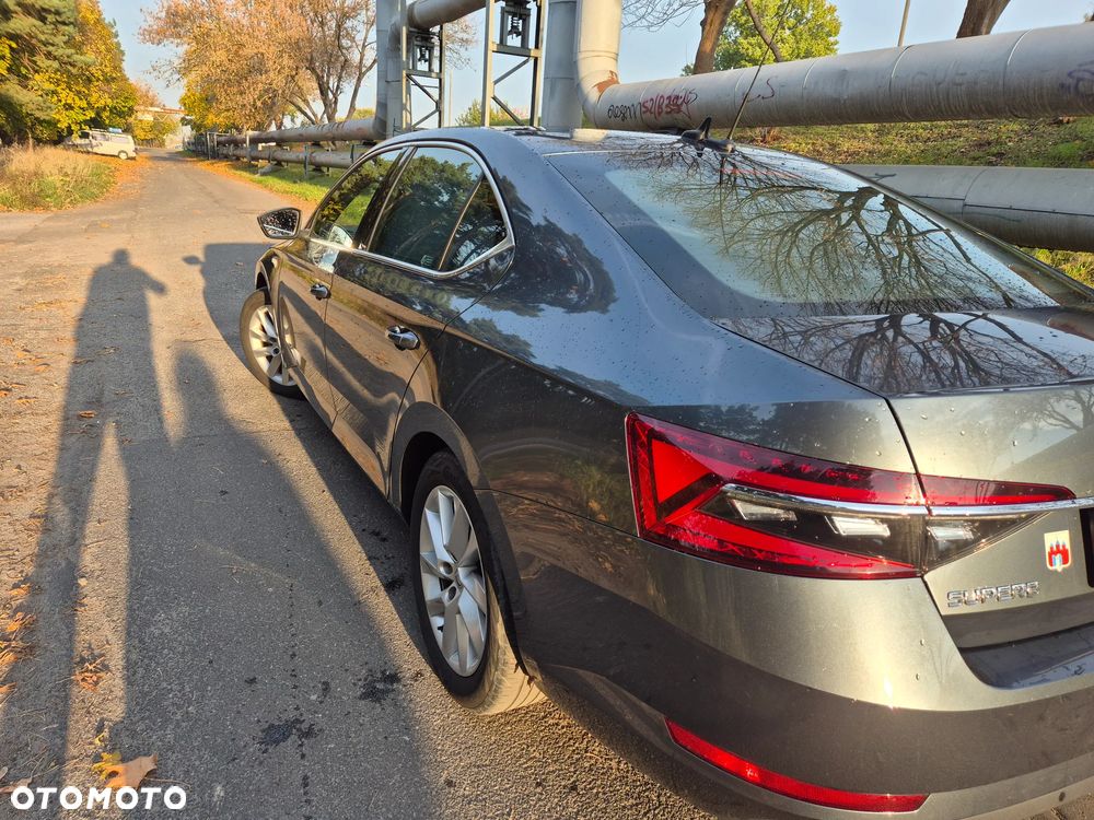 Skoda Superb 2.0 TDI Ambition DSG7 - 6