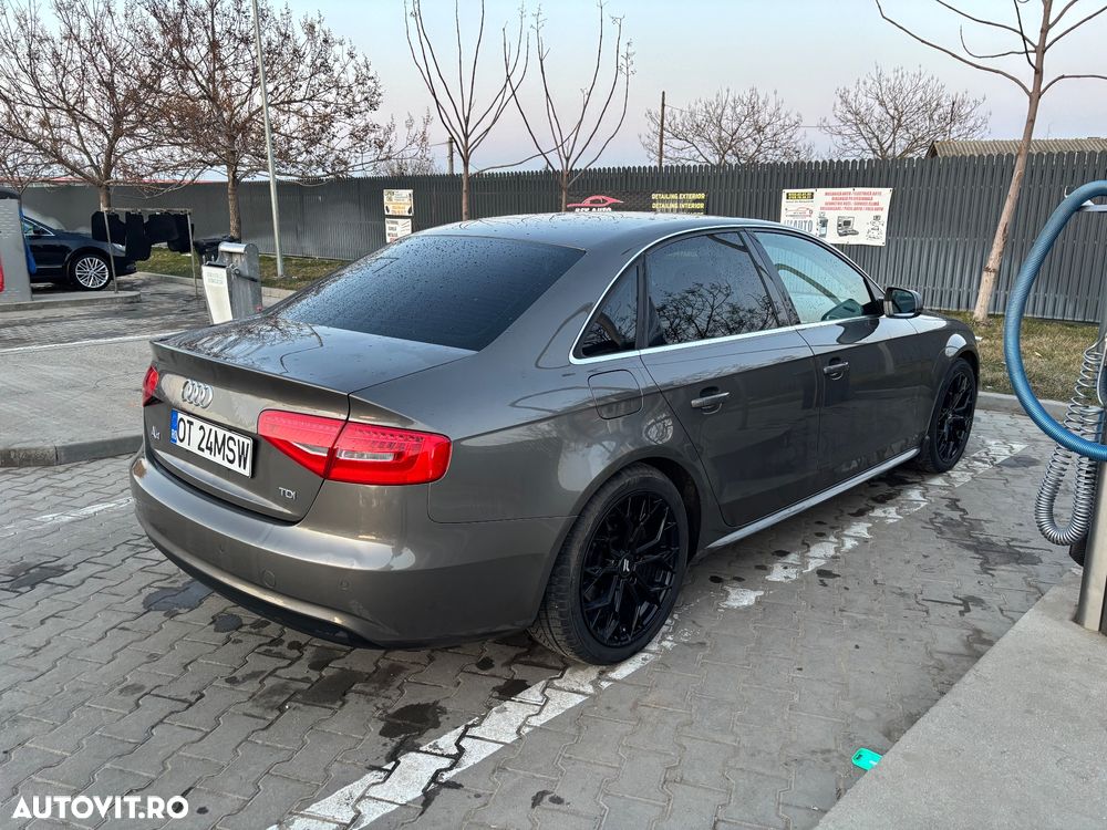 Audi A4 2.0 TDI Multitronic - 6