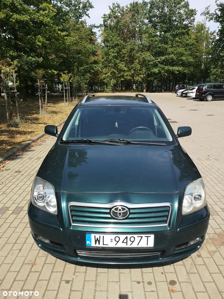 Toyota Avensis 1.8 VVT-i Sol - 2