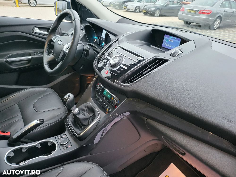 Ford Kuga - 12