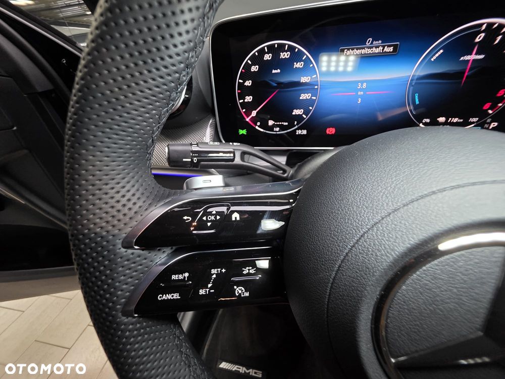 Mercedes-Benz GLC 300 de PHEV 4-Matic AMG Line - 24