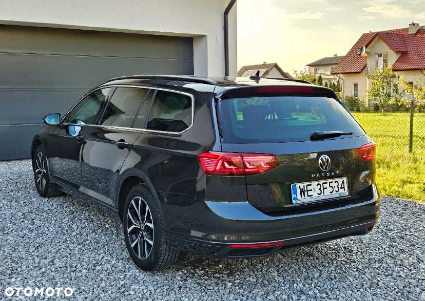 Volkswagen Passat - 5