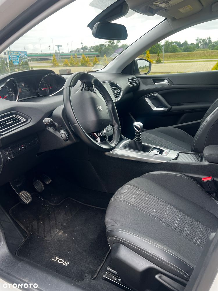 Peugeot 308 PureTech 130 Stop & Start Allure - 9