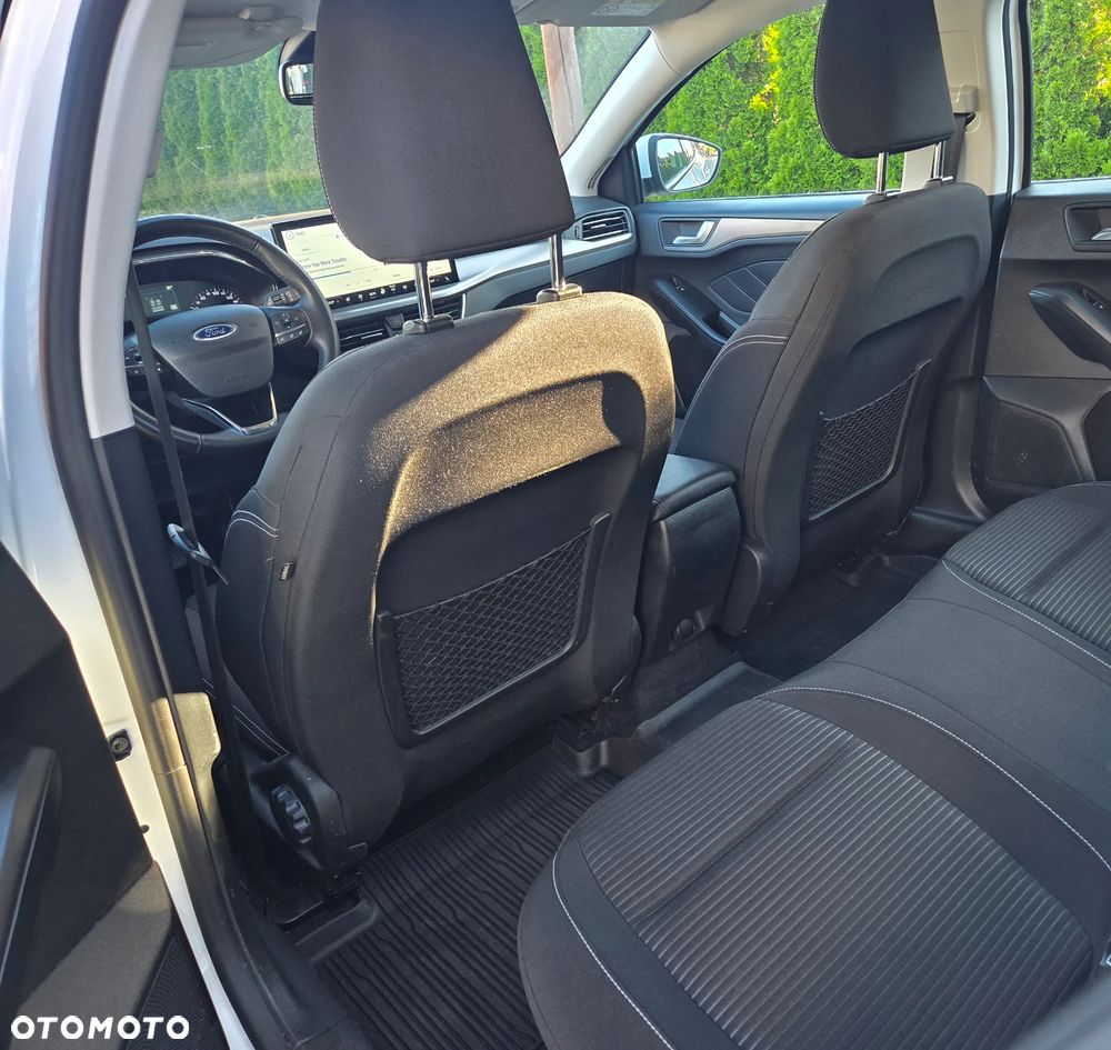 Ford Focus 1.0 EcoBoost Titanium - 16
