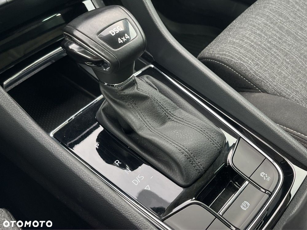 Skoda Karoq 2.0 TDI SCR 4x4 Style DSG - 26