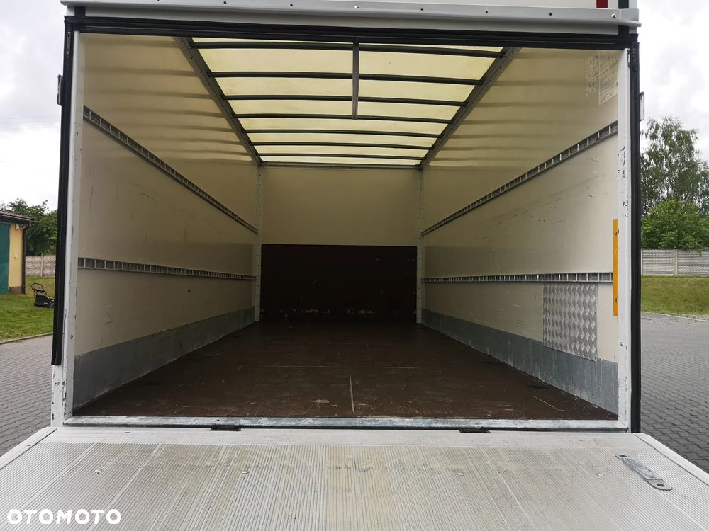 Mitsubishi Fuso Canter 7C18 Kontener + Winda Stan Bardzo Dobry - 11