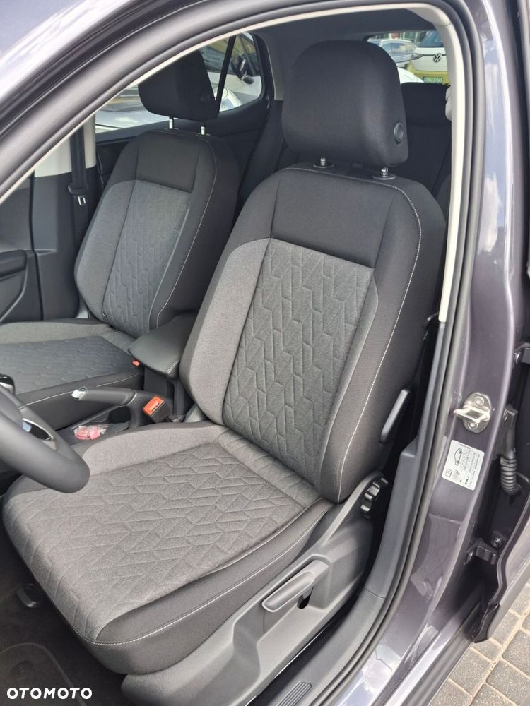 Volkswagen T-Cross - 14