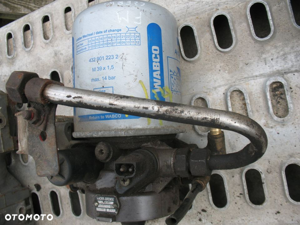Osuszacz powietrza Volvo FM12 LA8286 300zł netto