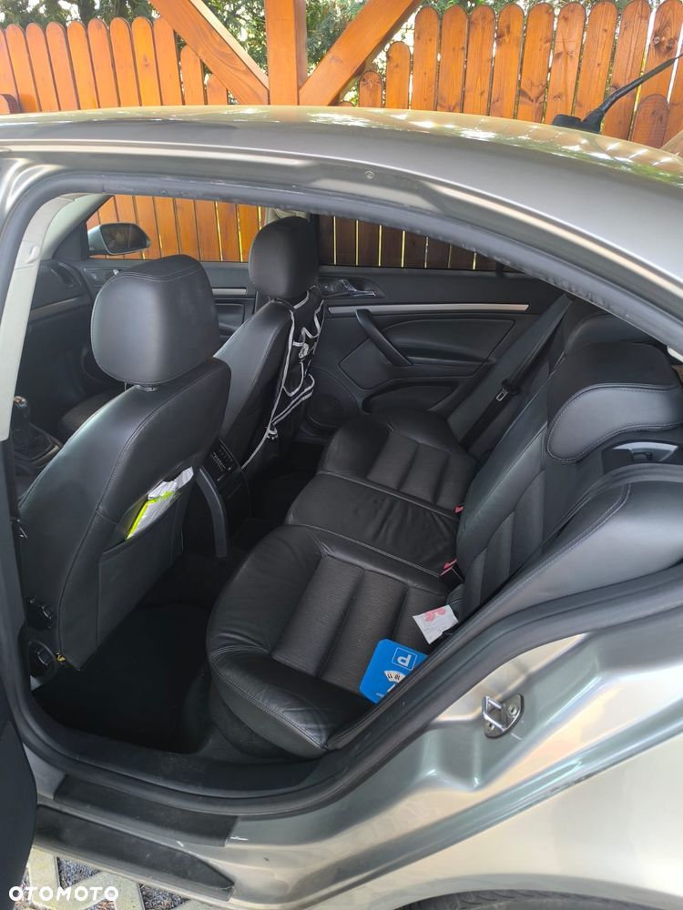 Skoda Octavia 2.0 TDI Ambiente - 9