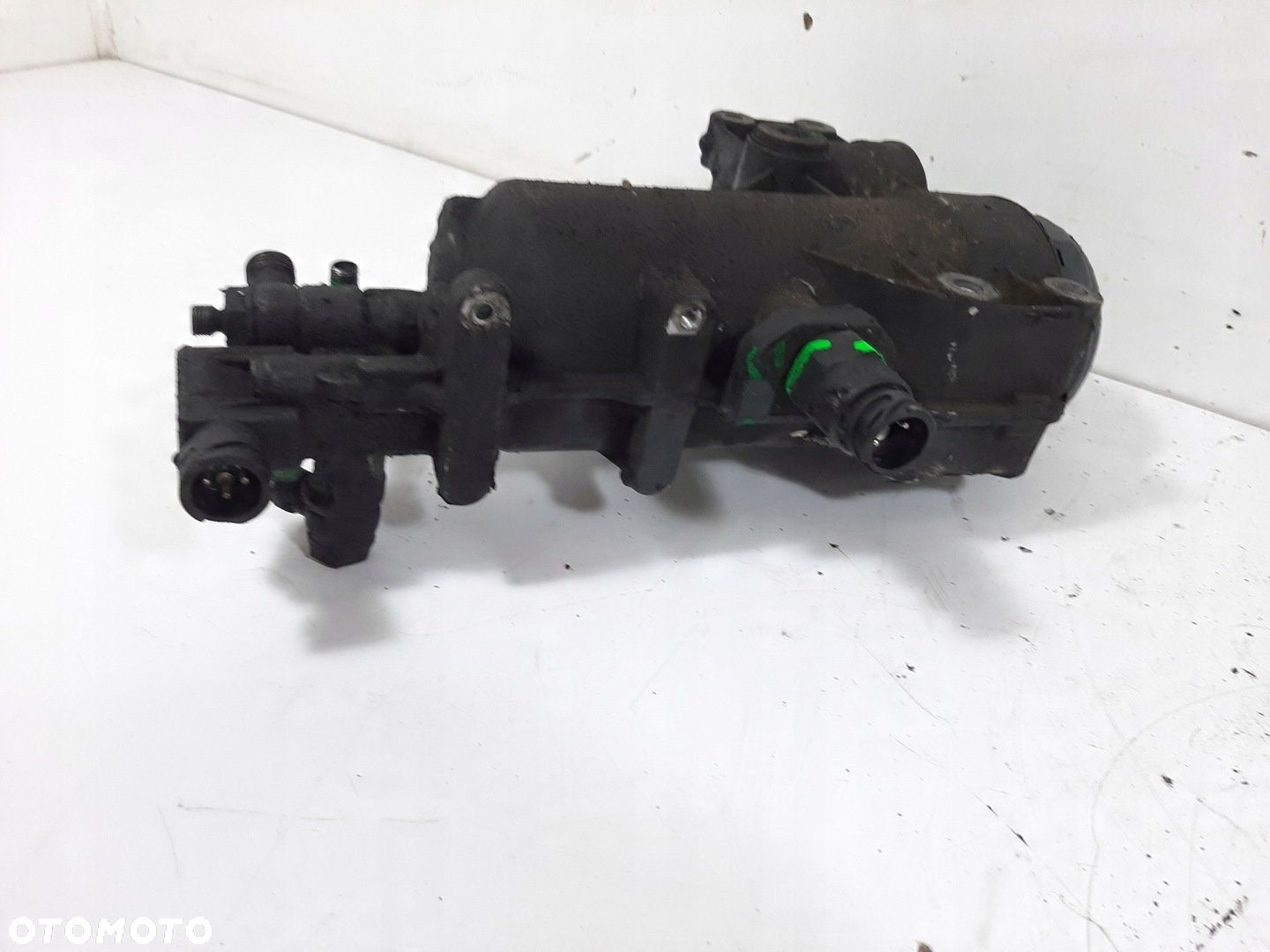 MAN TGA 26.360 EURO 3 03R PODSTAWA OBUDOWA FILTRA PALIWA 511250172 - 9