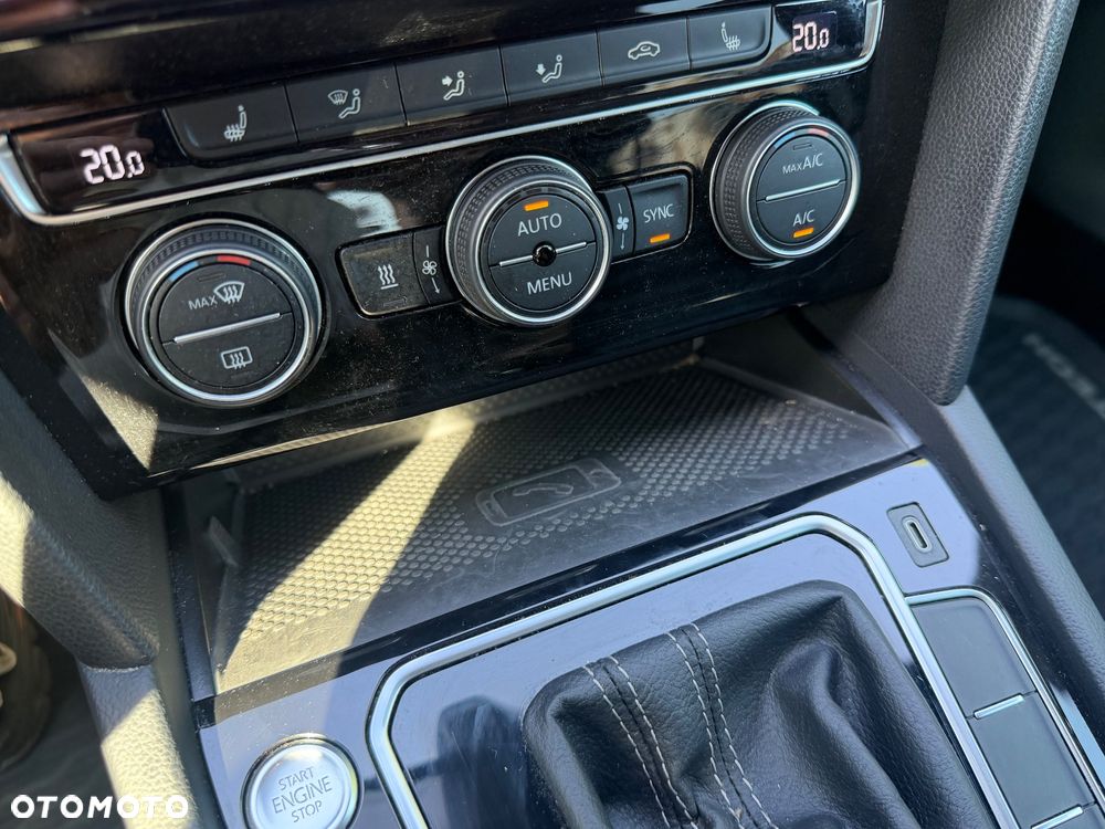 Volkswagen Arteon 2.0 TDI SCR DSG R-Line Edition - 36