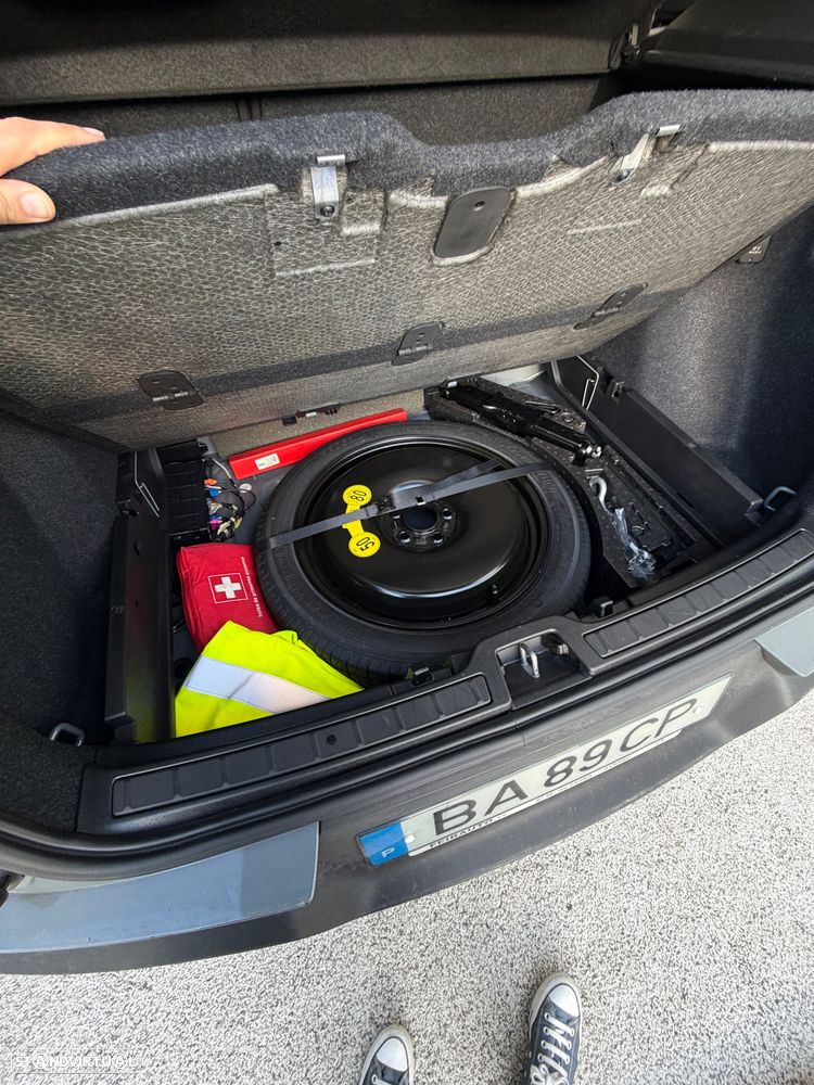 Volvo XC 40 1.5 T2 Essential Auto - 16