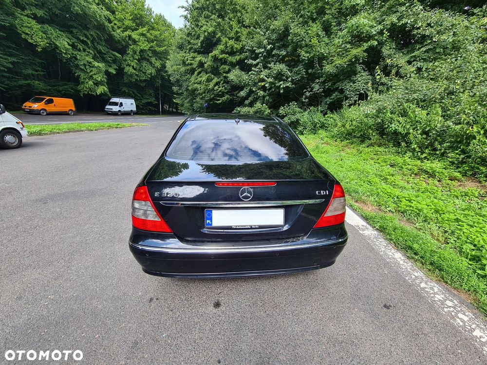 Mercedes-Benz Klasa E 320 CDI Elegance - 4