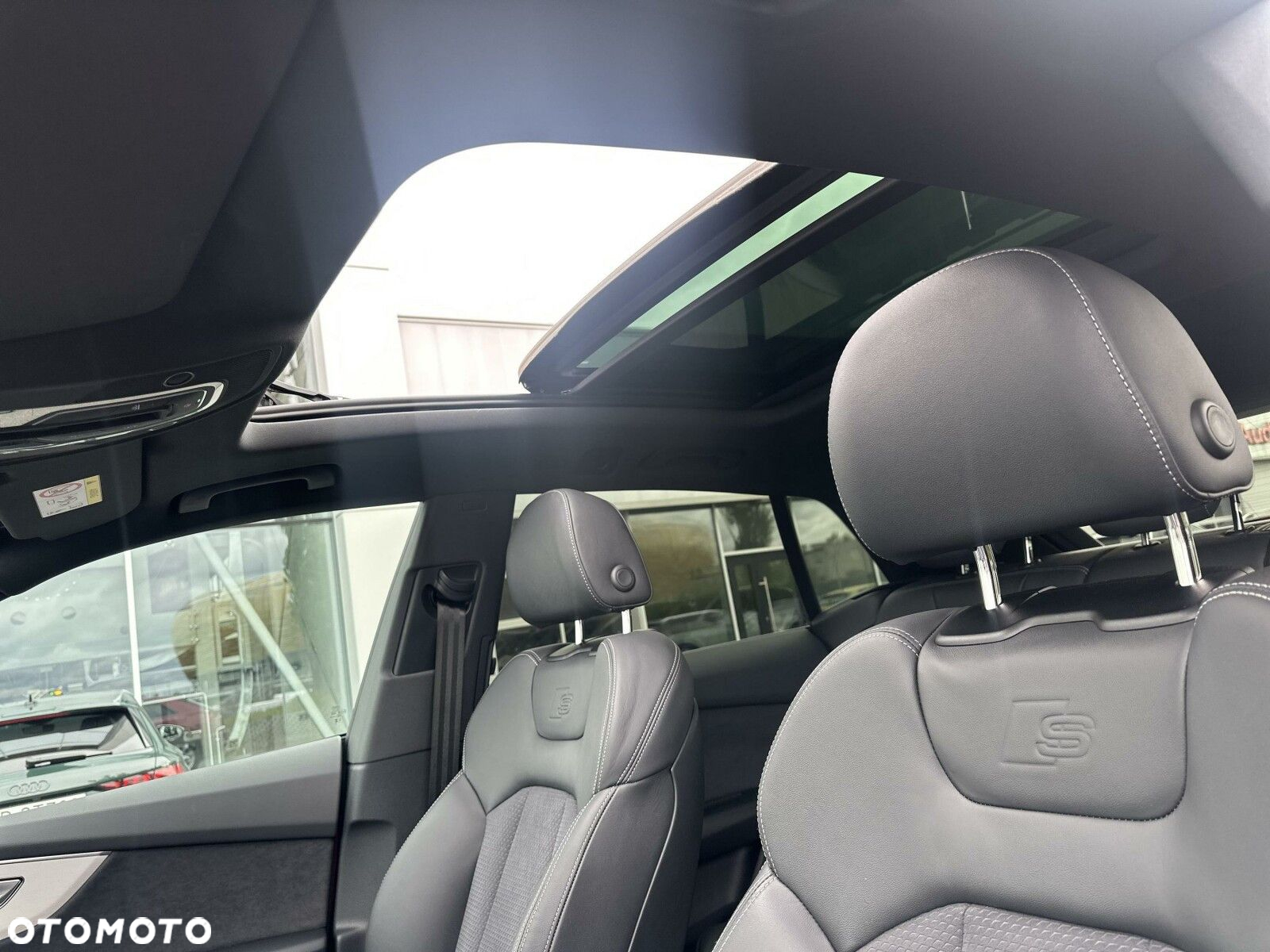 Audi Q8 - 12