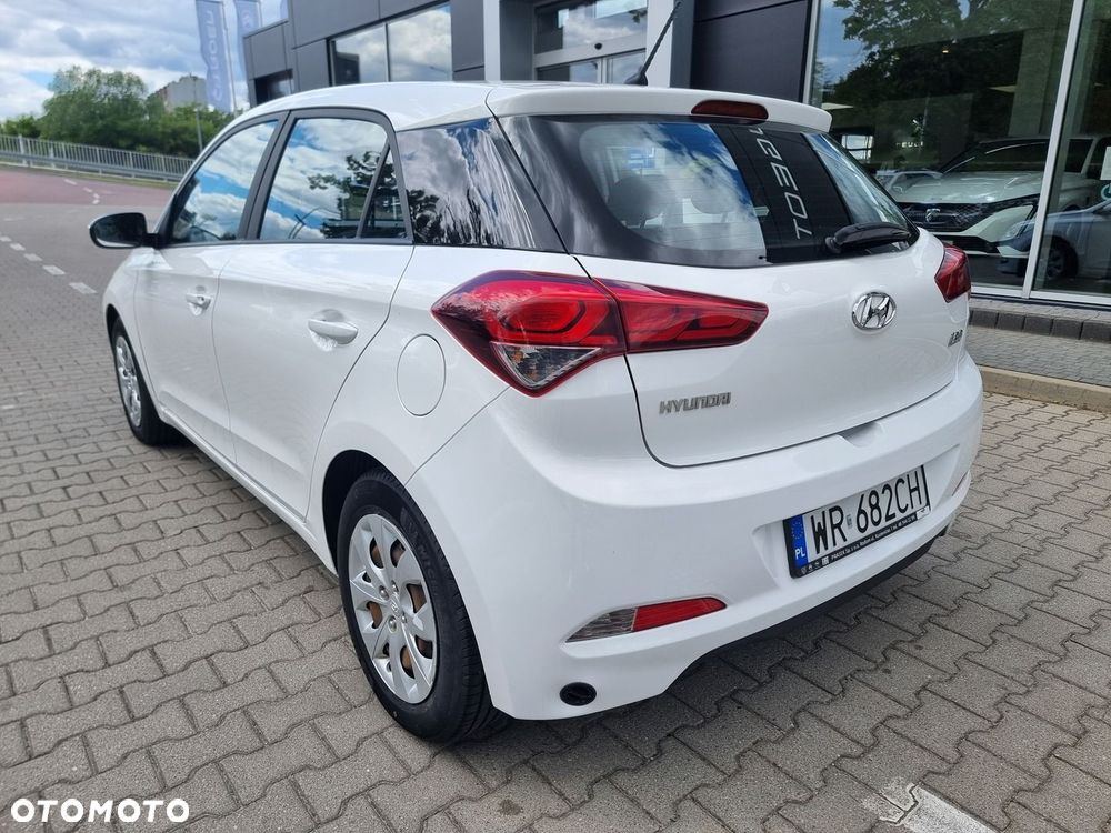 Hyundai i20 1.2 BlueDrive Classic + - 10