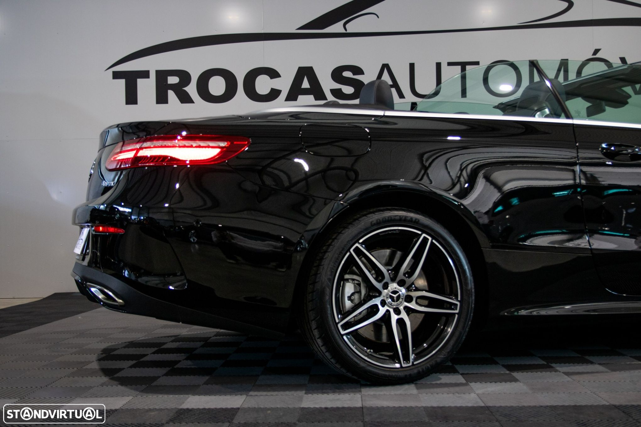 Mercedes-Benz E 450 4-Matic AMG Line Aut. - 48