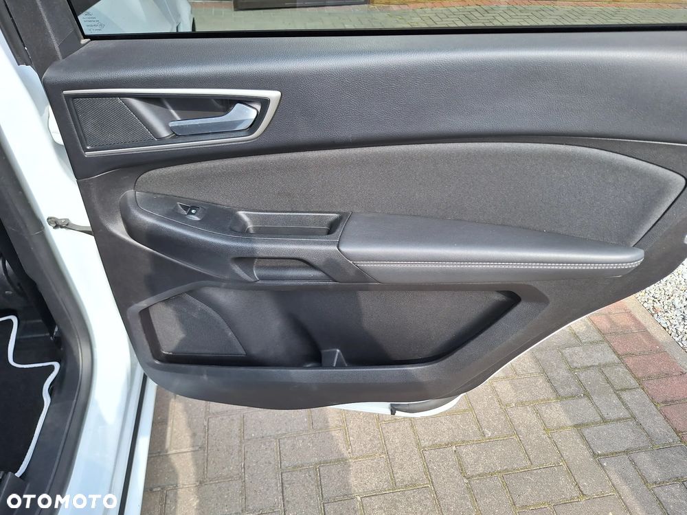 Ford S-Max 2.0 TDCi Titanium PowerShift - 27