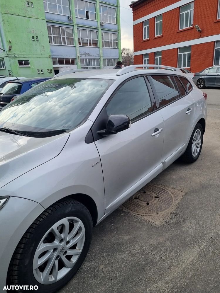 Renault Megane ENERGY dCi 110 Start & Stop Bose Edition - 2