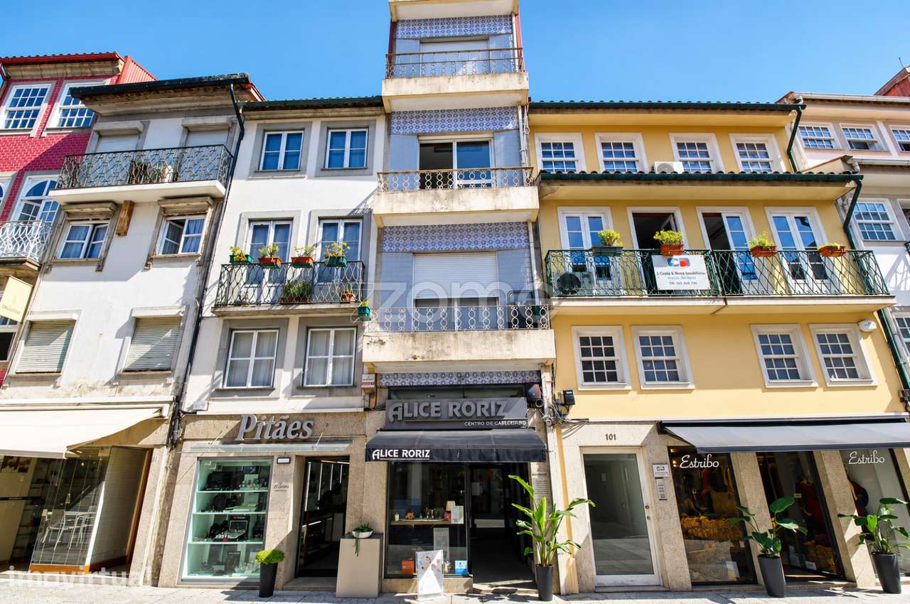 Apartamento T2 +1 no coração do Centro Histórico de Braga - Grande imagem: 2/29