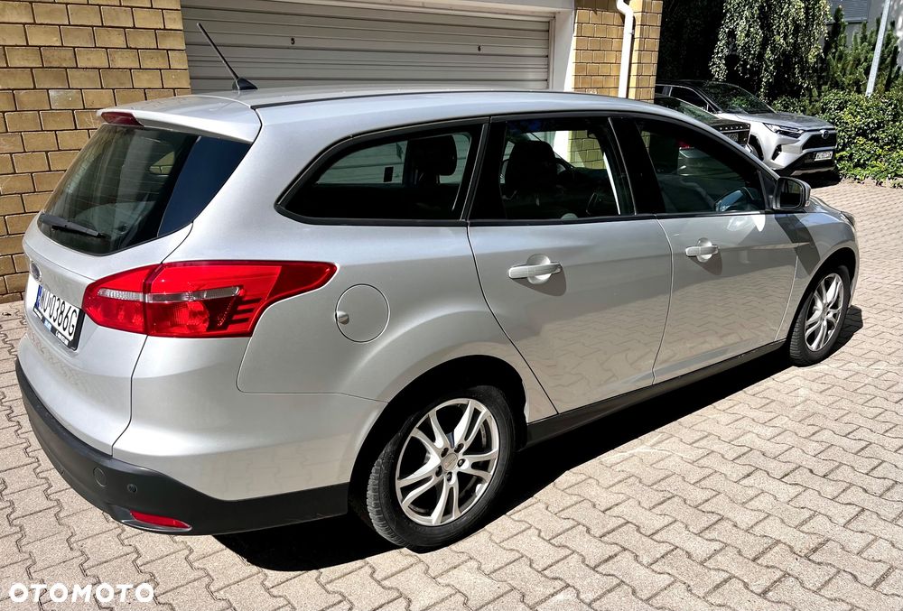Ford Focus 1.6 Titanium - 3