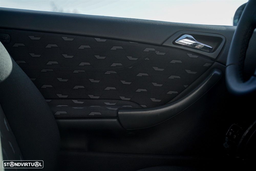 Mercedes-Benz C 220 - 22