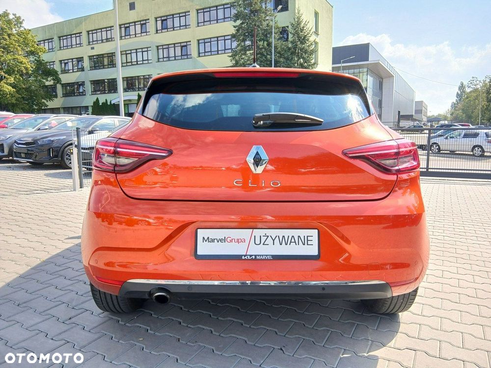 Renault Clio - 8