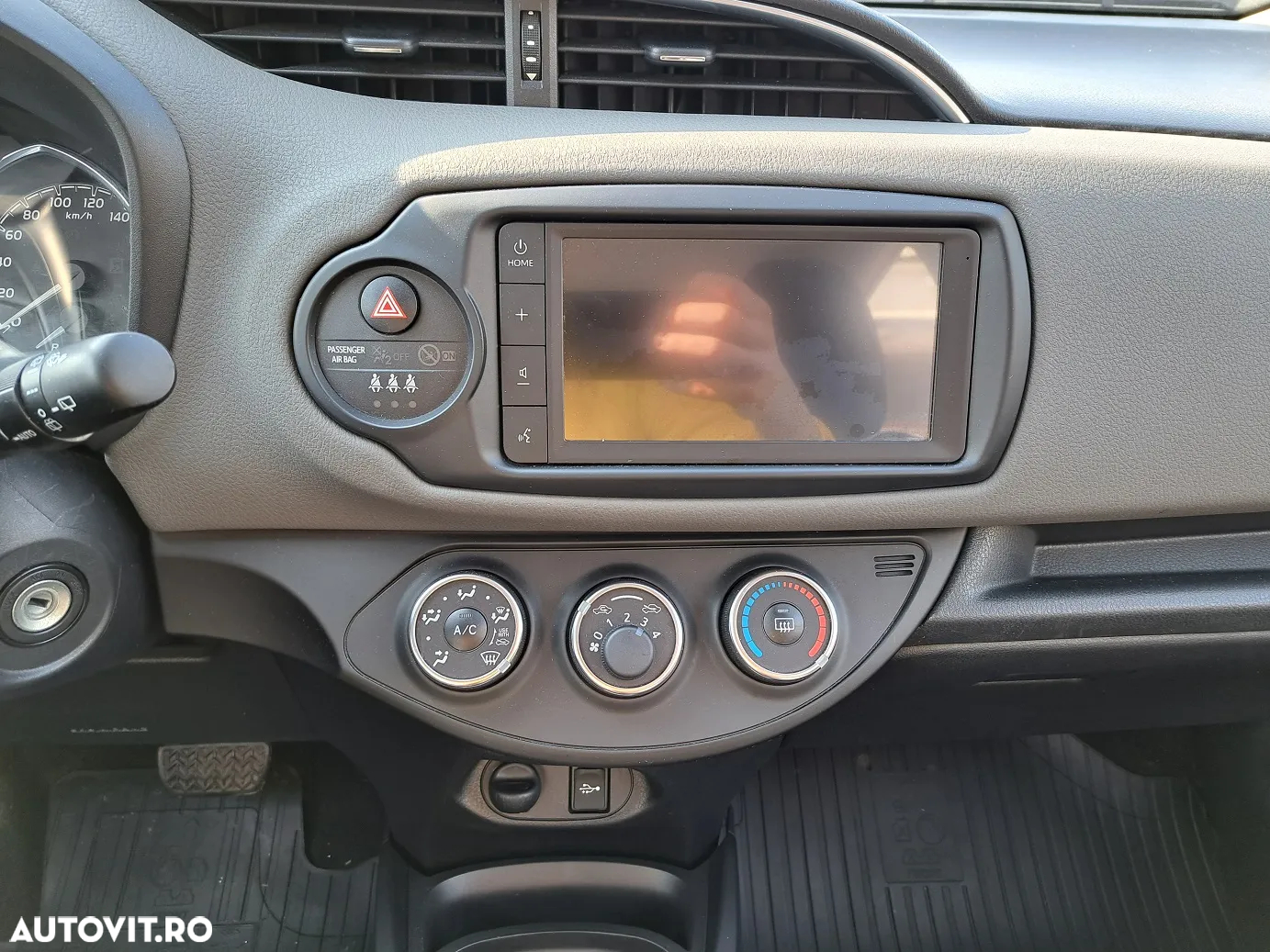 Toyota Yaris - 15