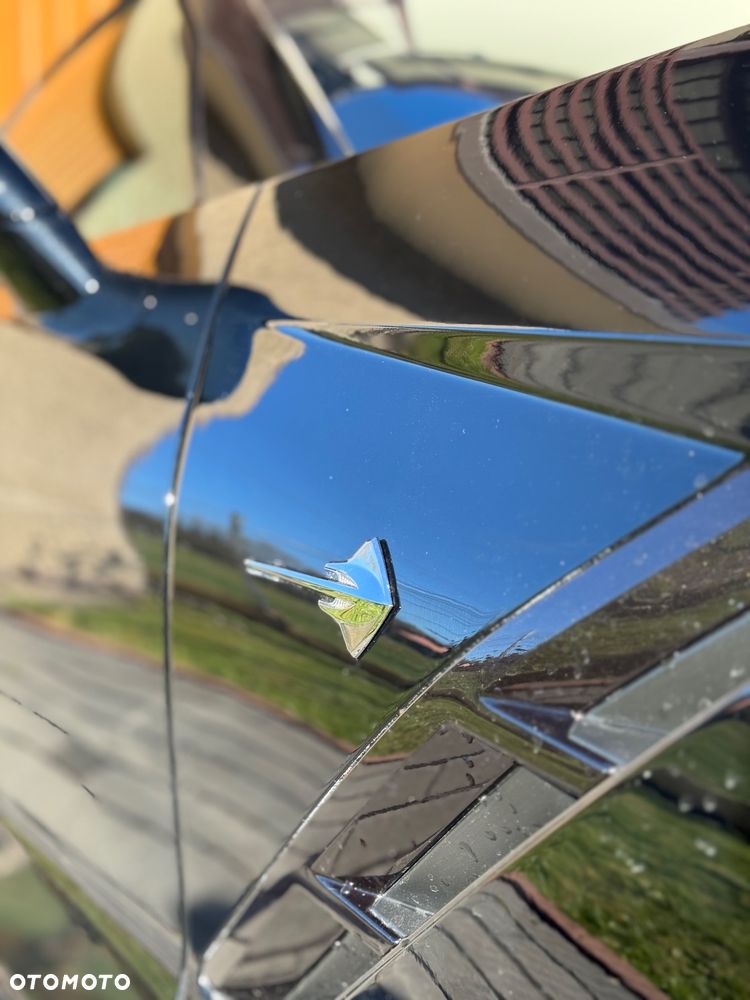 Chevrolet Corvette - 5