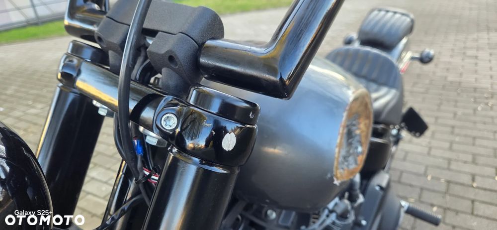 Harley-Davidson Softail Street Bob - 17