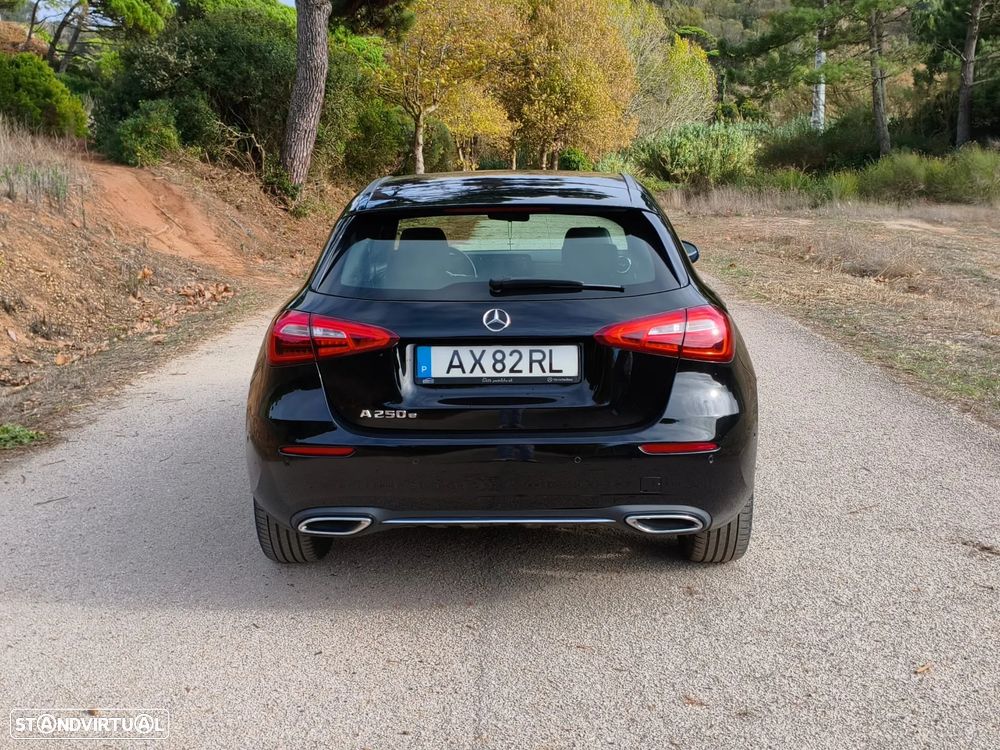 Mercedes-Benz A 250 e 8G-DCT Style - 4