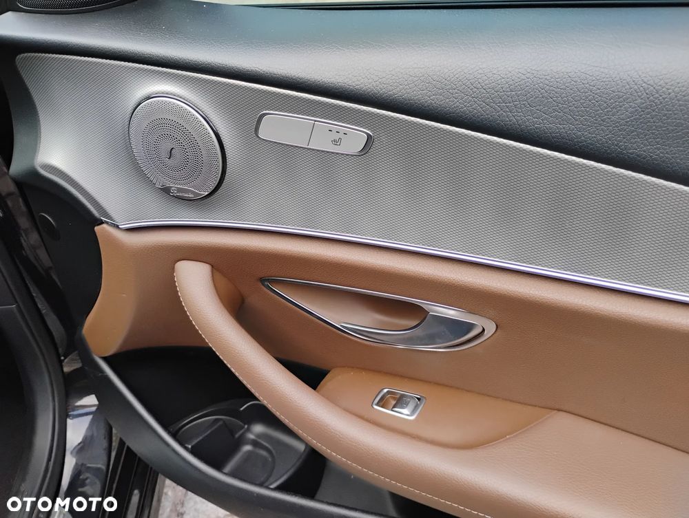 Mercedes-Benz Klasa E 220 d 9G-TRONIC - 12