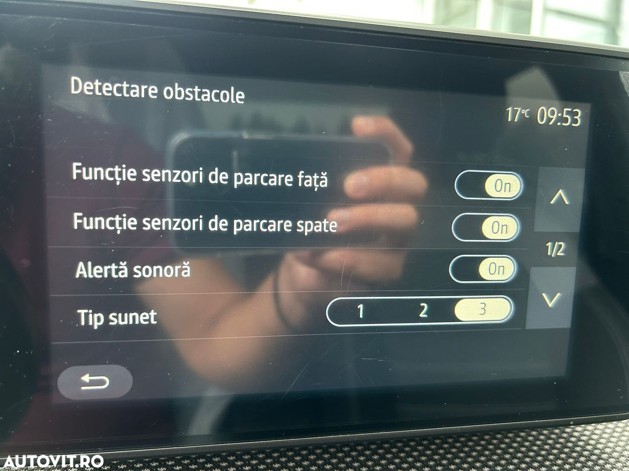Dacia Logan TCe 90 Essential - 27