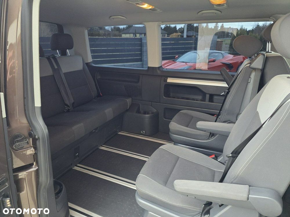 Volkswagen Multivan - 39