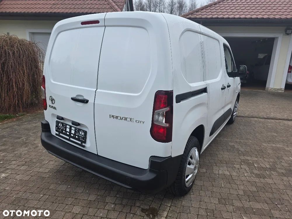 Toyota Proace City L1 - 11