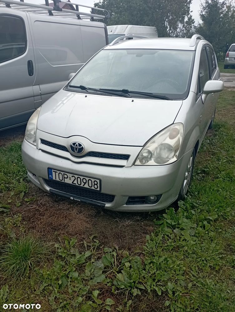 Toyota Corolla Verso 2.0 D-4D - 1