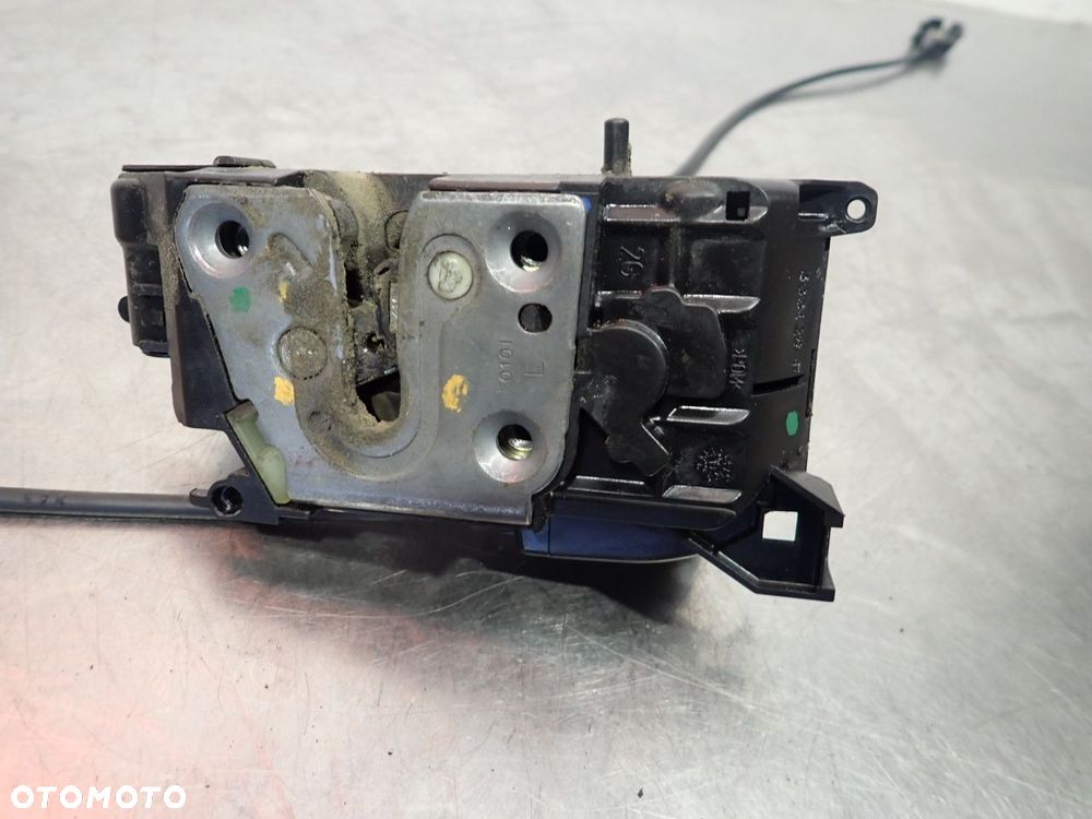 ZAMEK LEWY TYŁ DRZWI RENAULT CLIO III LIFT - 4