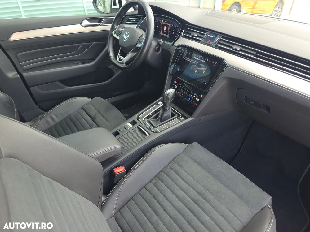 Volkswagen Passat 2.0 TDI SCR DSG 4Motion Elegance - 36