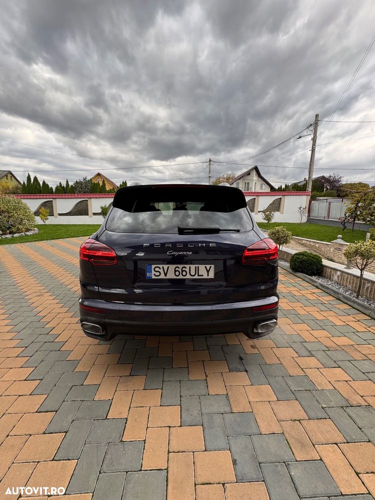 Porsche Cayenne - 13