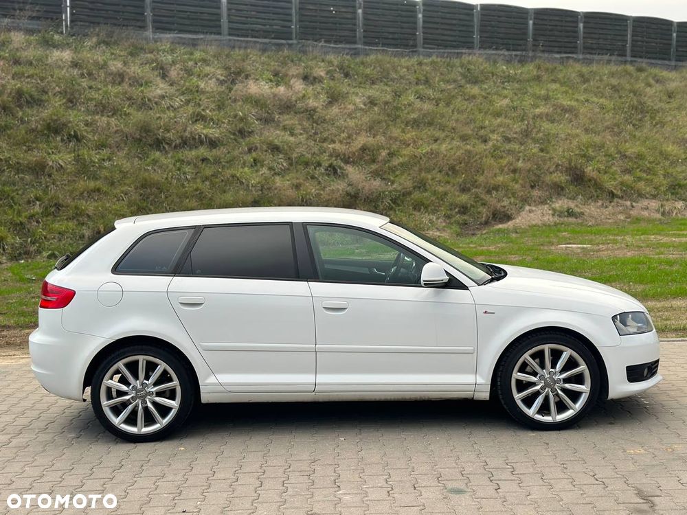 Audi A3 Sportback - 7