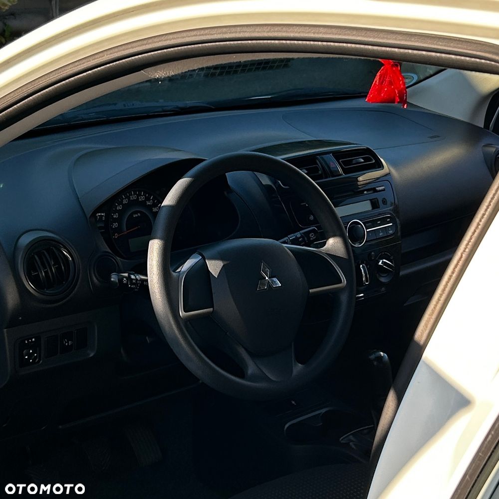 Mitsubishi Space Star - 17