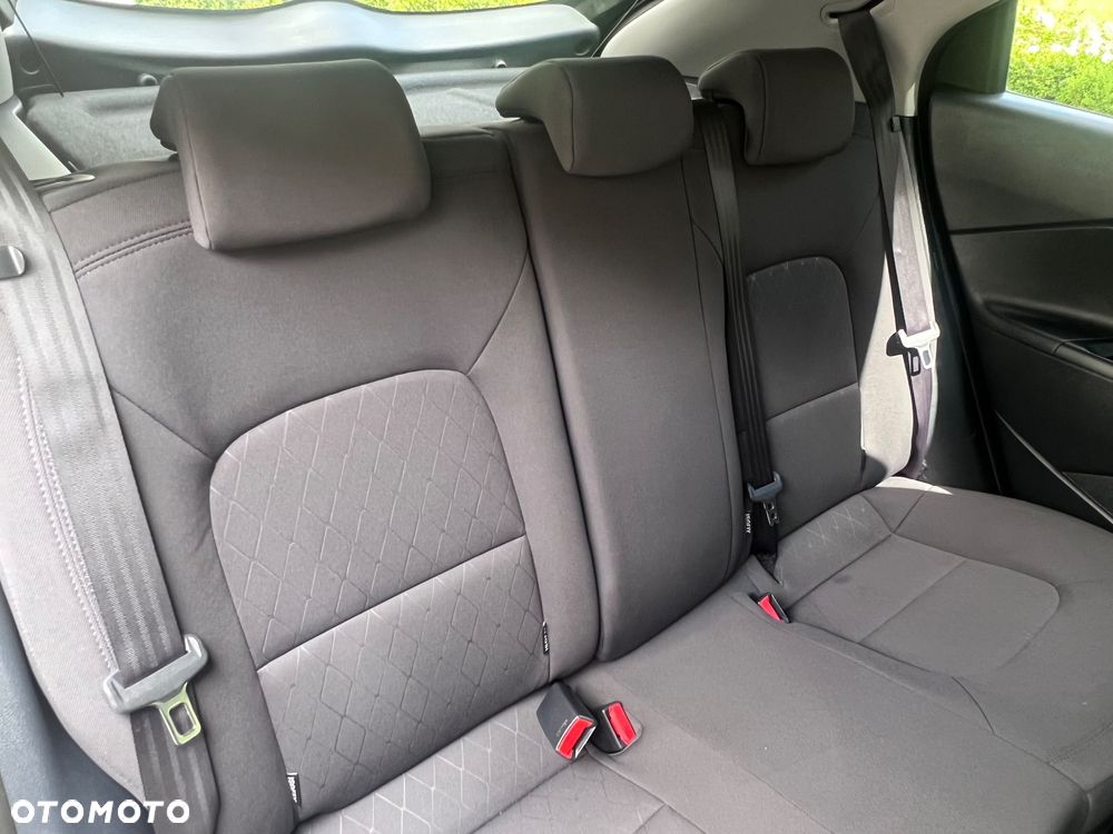 Kia Rio 1.4 Dream Team Edition - 19