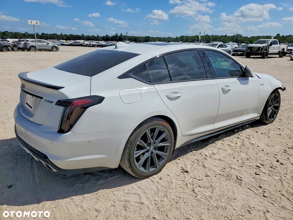 Cadillac CT5 - 4