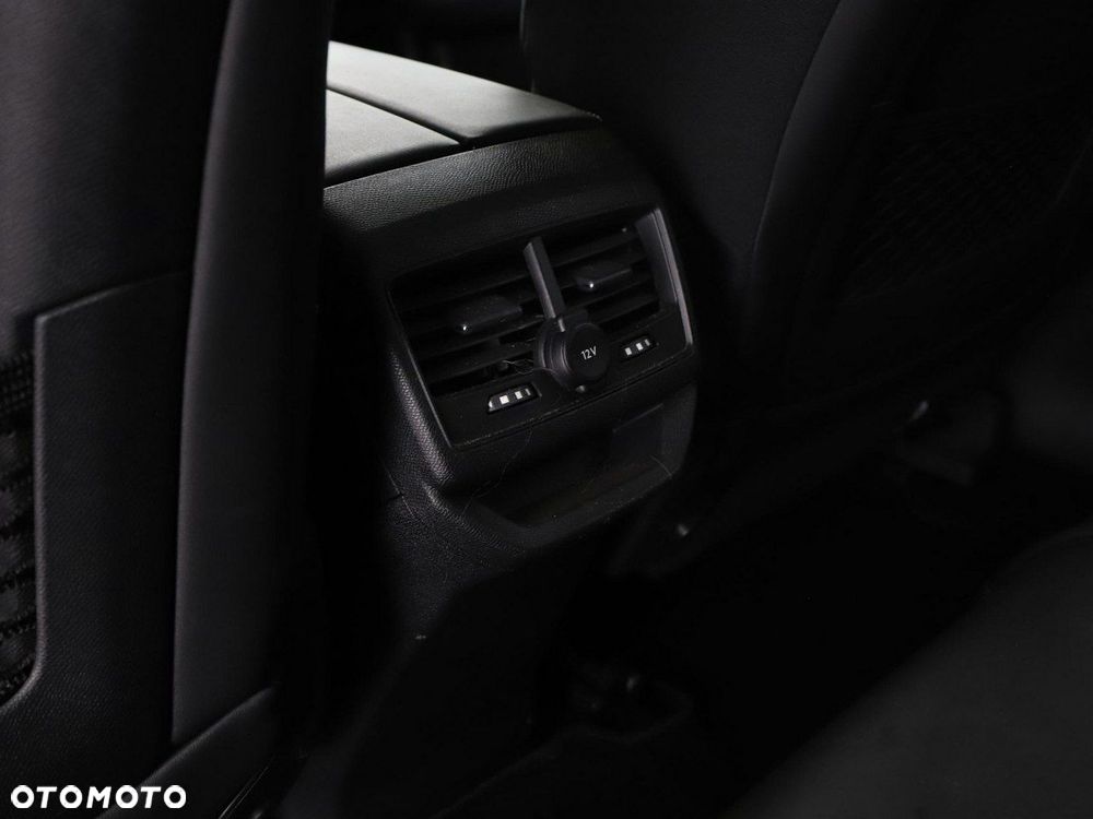 Peugeot 3008 1.2 PureTech Allure S&S EAT8 - 40