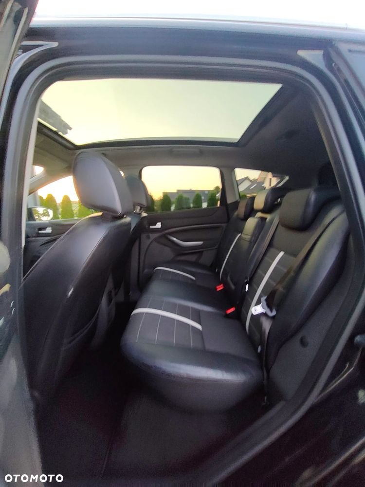 Ford Kuga - 13
