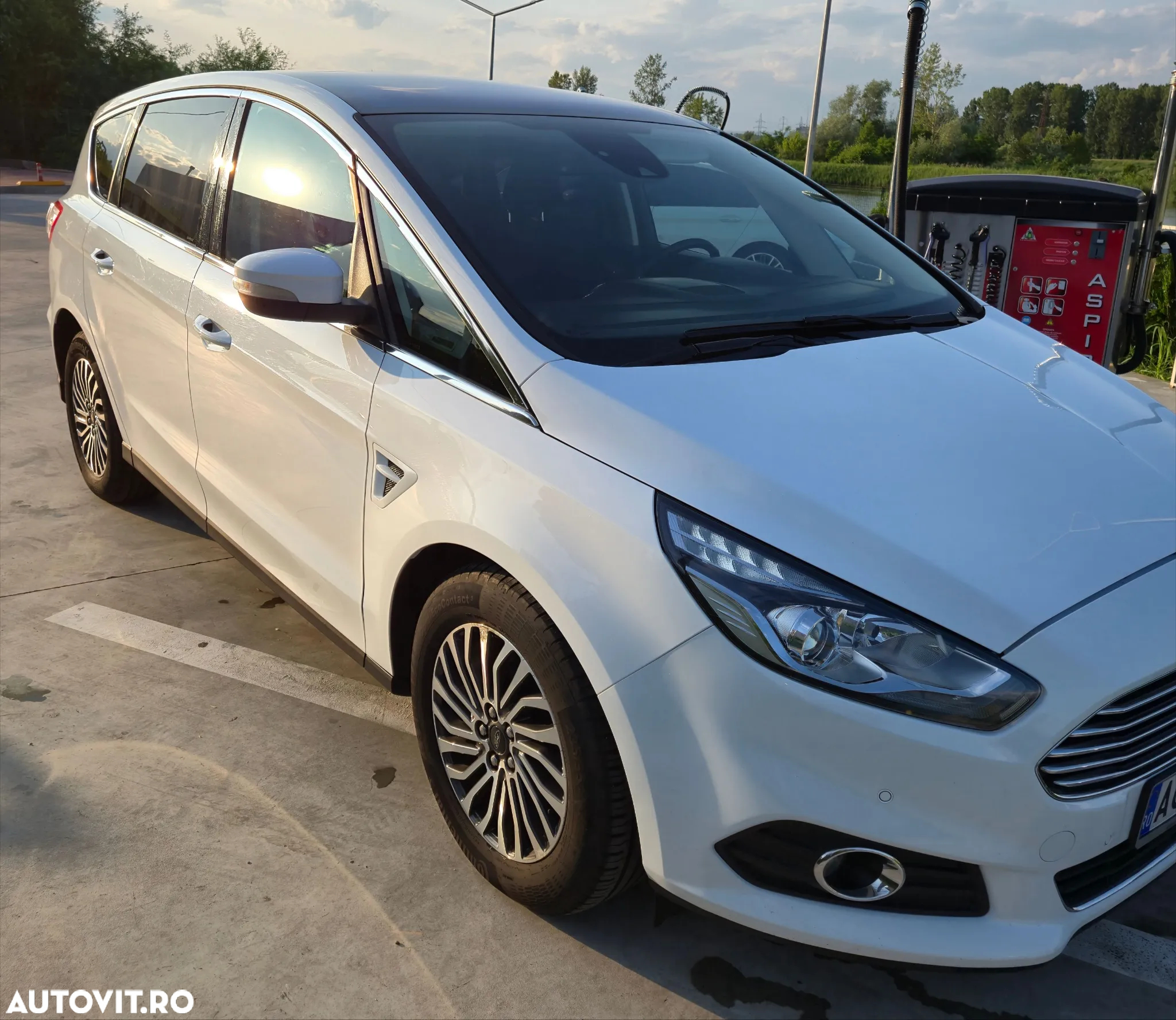 Ford S-Max 2.0 TDCi Titanium - 3