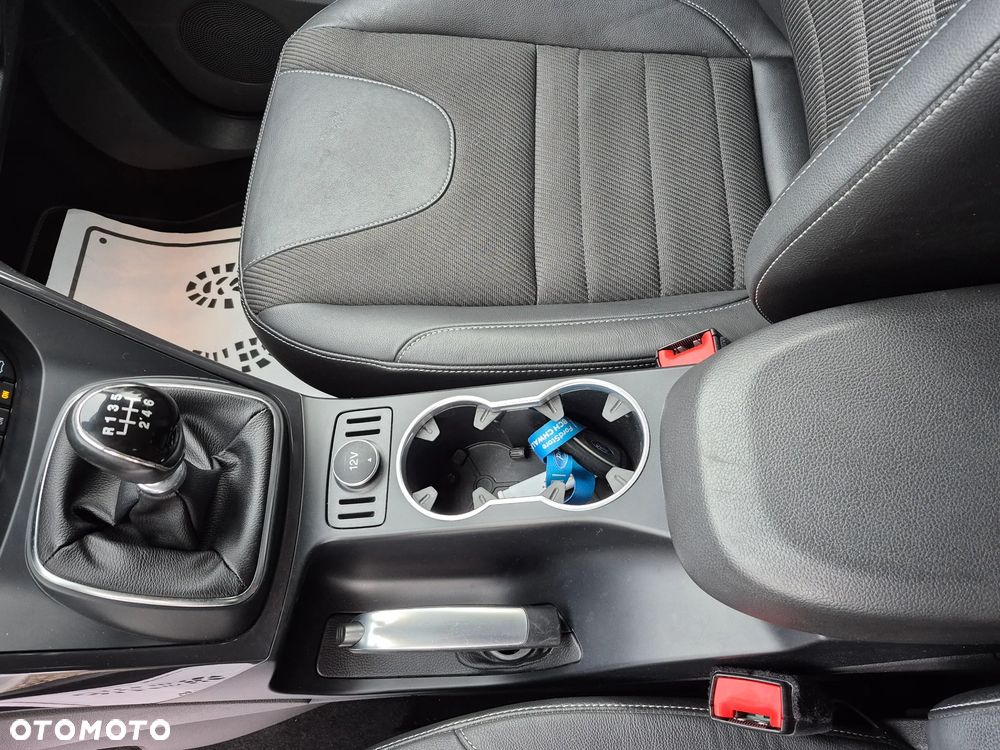 Ford Kuga 2.0 TDCi 2x4 SYNC - 25