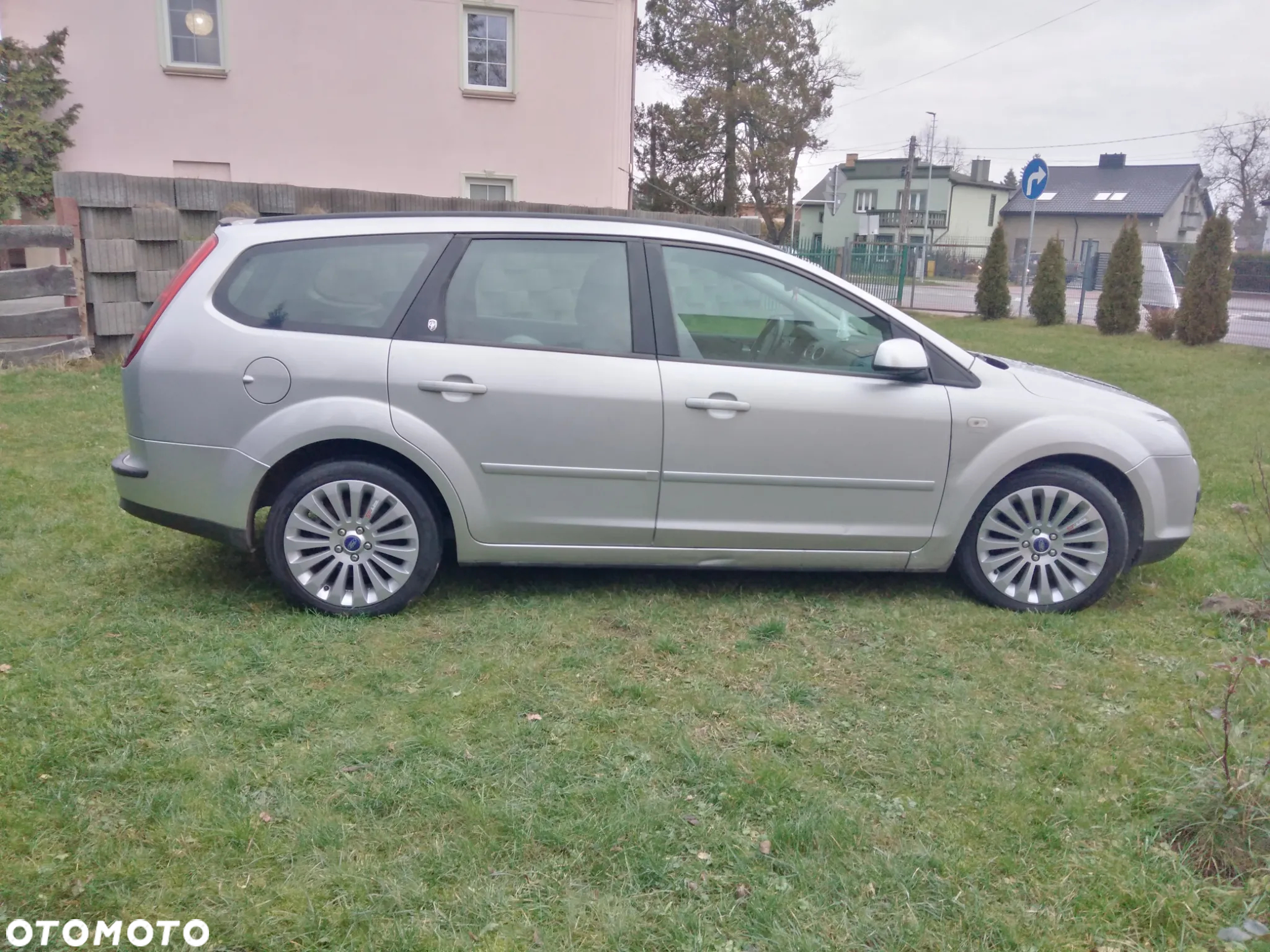 Ford Focus 1.6 TDCi DPF Ghia - 5