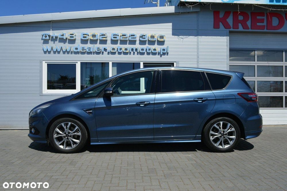 Ford S-Max - 12