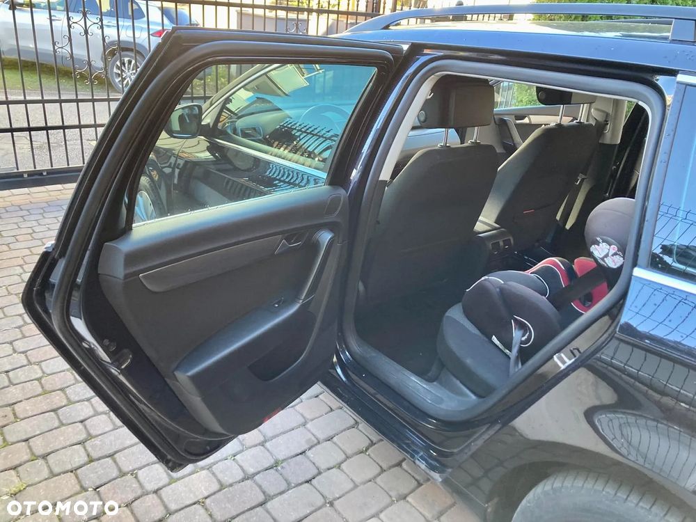 Volkswagen Passat - 15