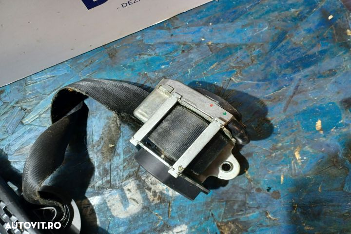 Centura siguranta fata dreapta 609628500 1K4857705AR Volkswagen VW Go - 4